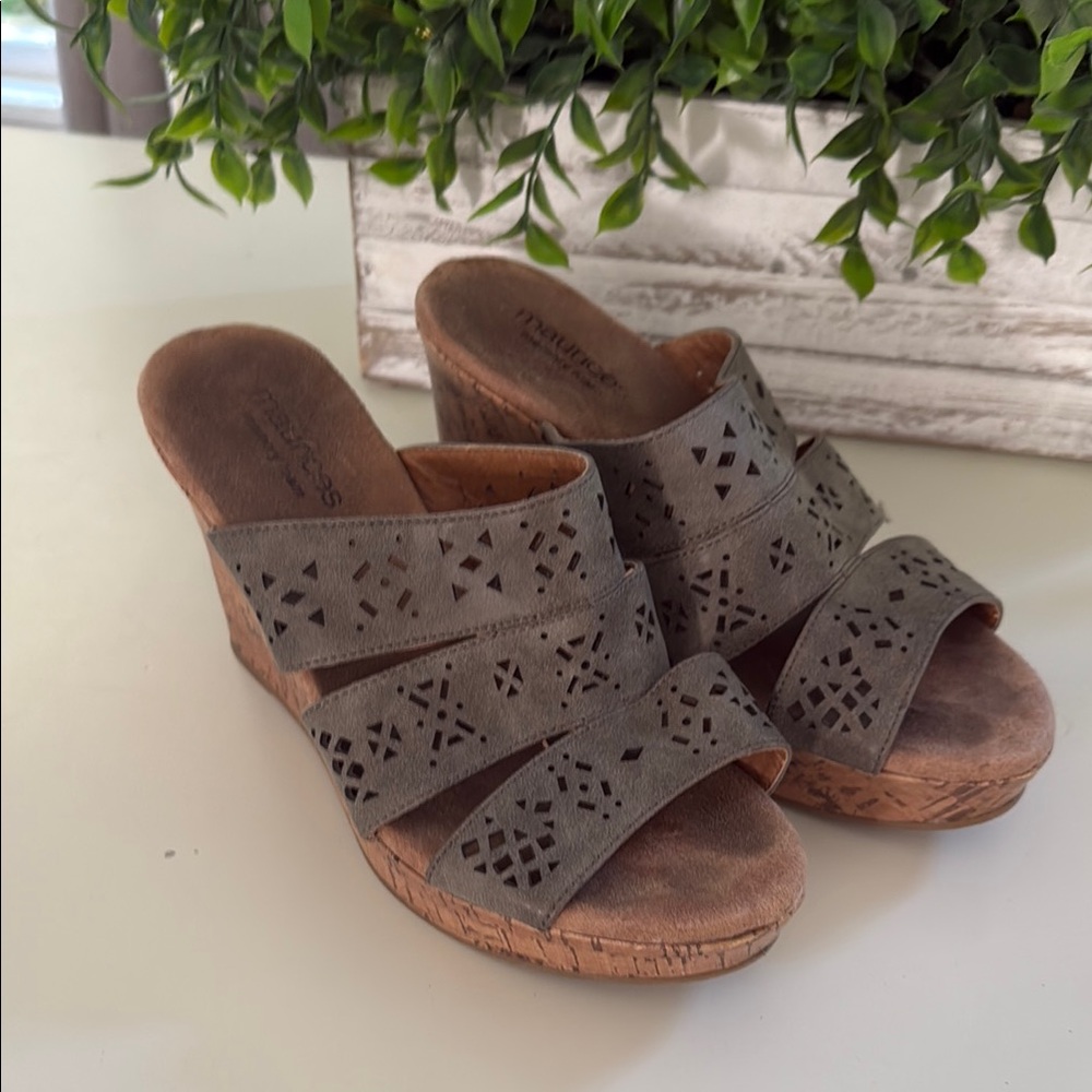 Maurices Gray Wedges with Stylish Design